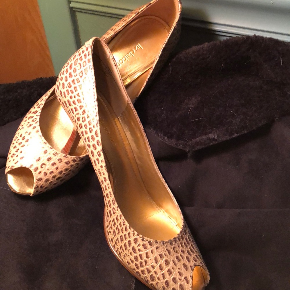 Liz Claiborne peep toe heels